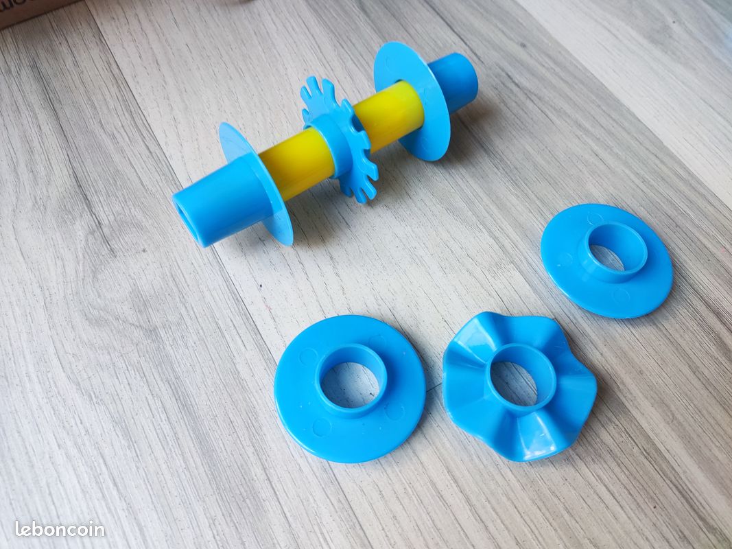 Pâte a modeler play Doh neuve 6 GD pots + Accessoires rouleau découpe et moule (image 6)