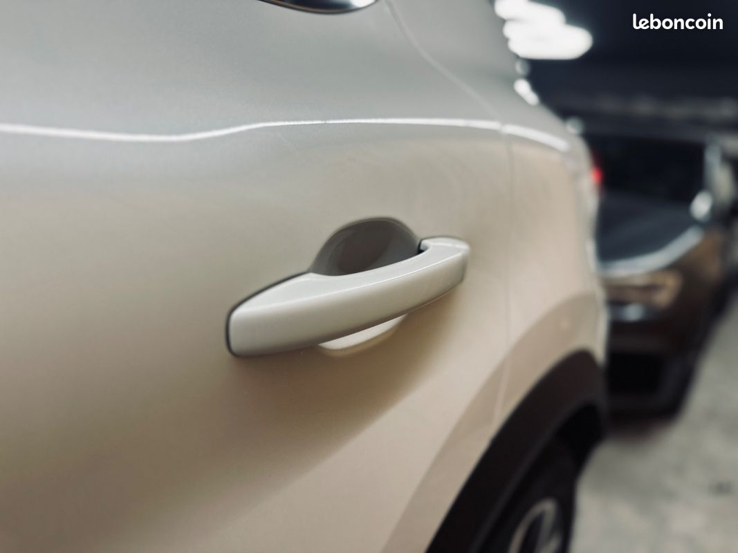 Renault CAPTUR 1.6 145CH Intens + CARPLAY + CAMERA + 2EME MAIN + ENTRETIEN CONSTRUCTEUR + GARANTIE 12 MOIS (image 33)