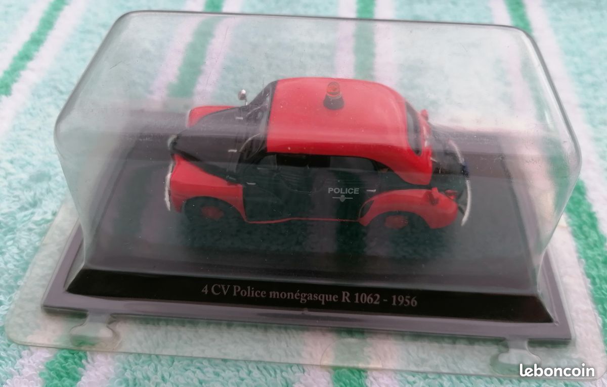 Modèle Réduit Renault 4CV 1/43 Par Norev - Neuf Sous Coque - Collection