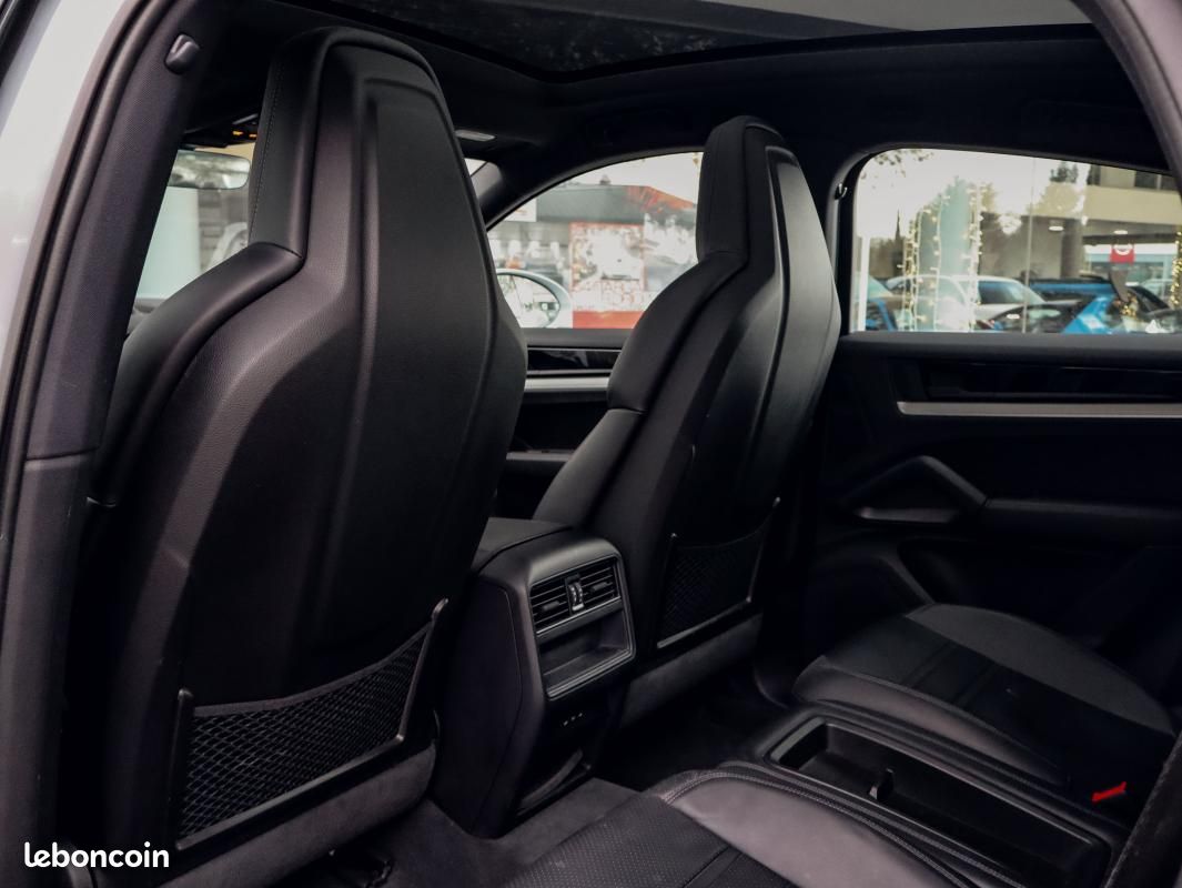 Porsche Cayenne Coupé E-Hybrid 3.0 V6 470 ch (image 28)