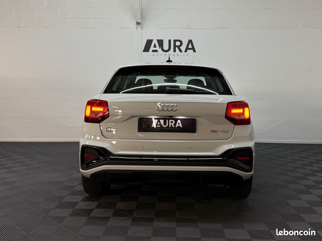AUDI Q2 35 TFSI S line CARPLAY / CAMÉRA / ANGL. MORT ... (image 8)
