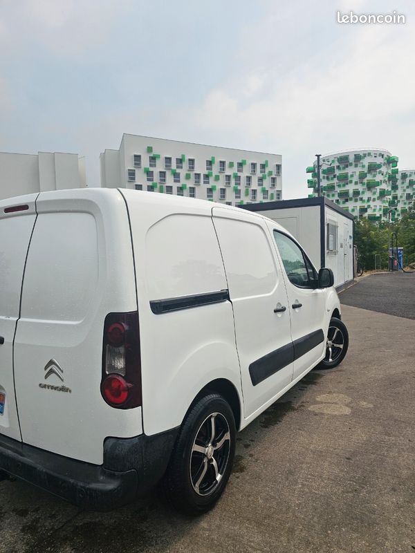 Citroen Berlingo 1.6 90cv (image 3)