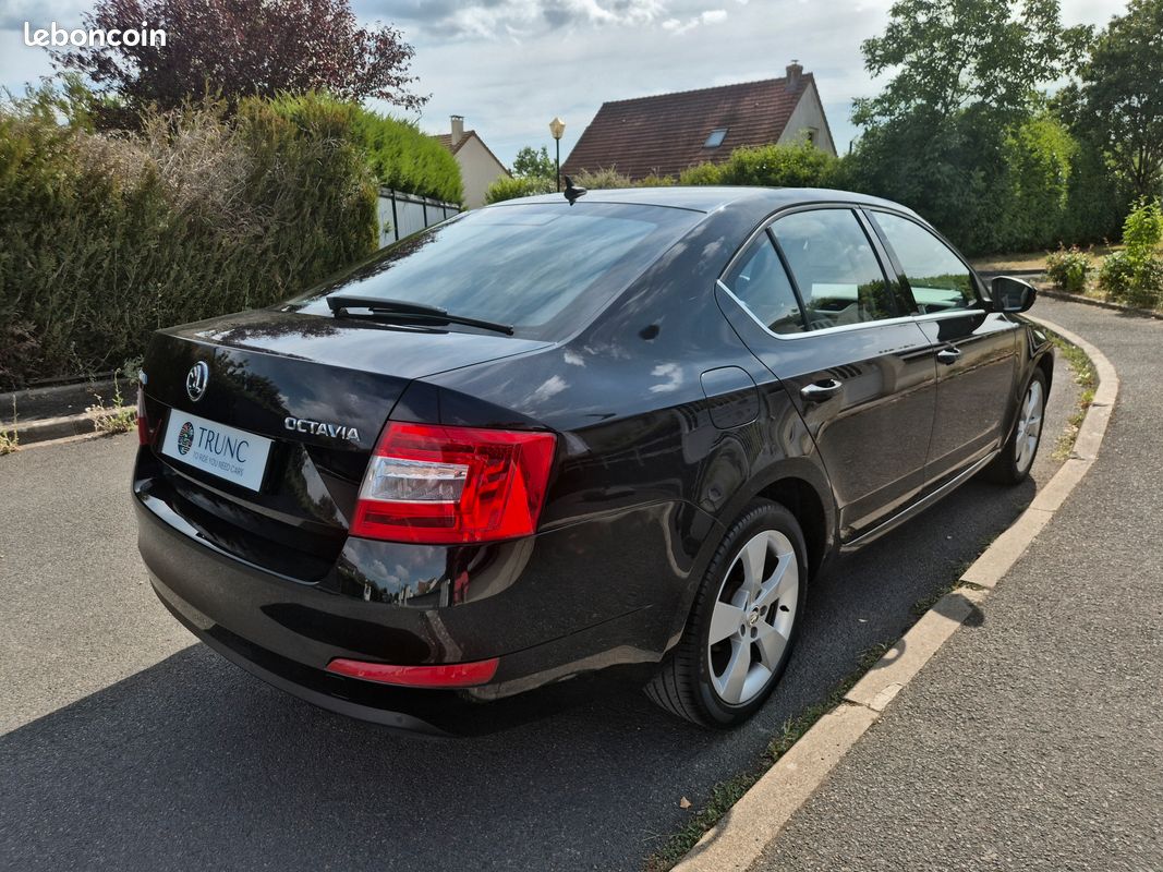 Skoda Octavia 2.0 TDI 150 Elegance - Xénons - Intérieur beige - Kit distri OK (image 6)