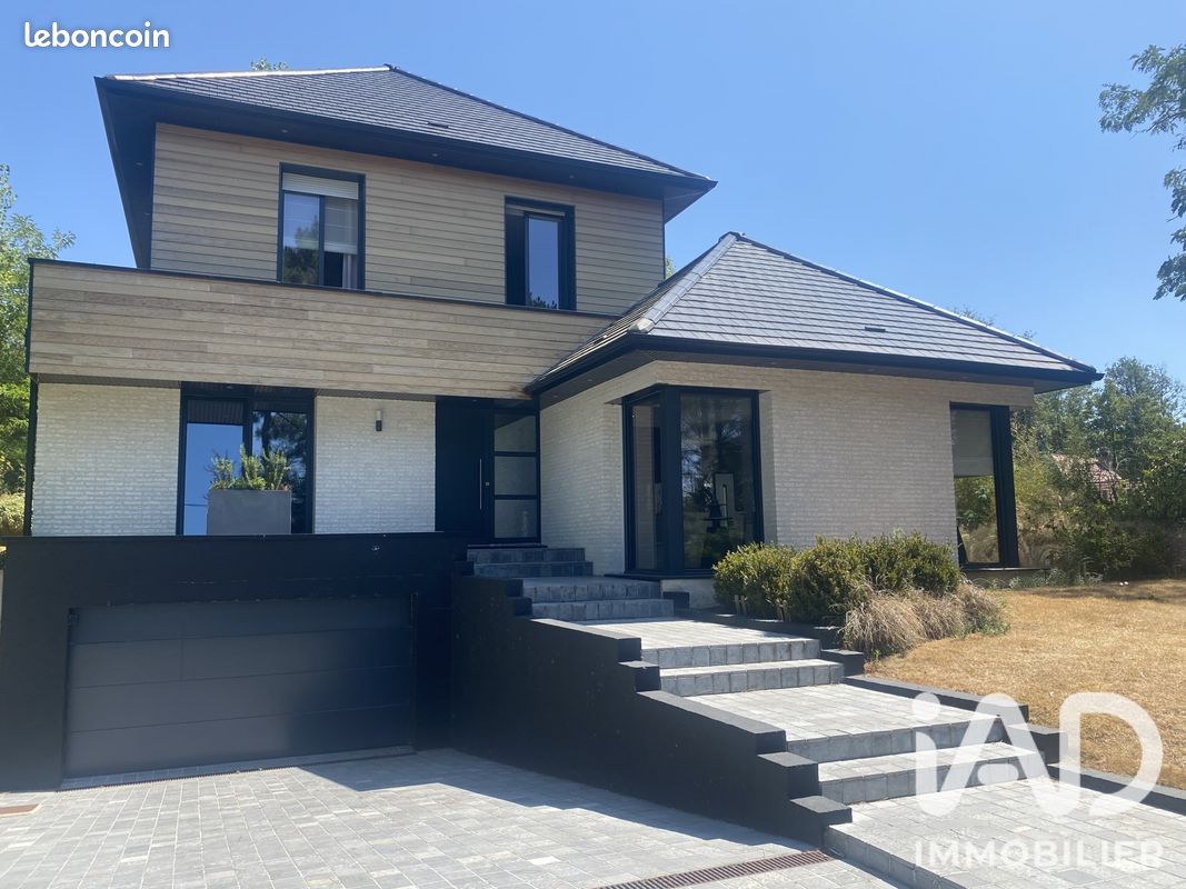 Maison 7 pièces 212 m² · à Cucq · 212 m² · 1 565 000 €