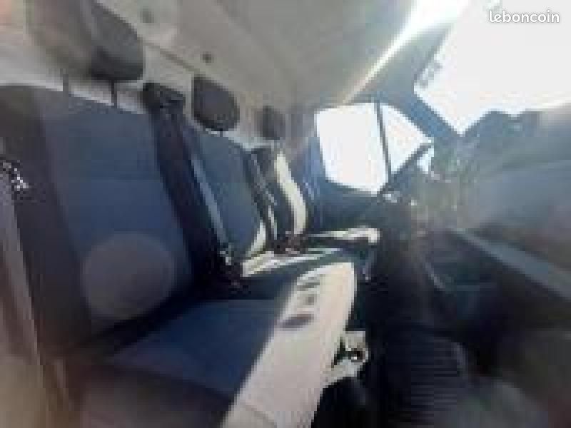 Renault Master Fg F3500 L3H3 2.3 Blue dCi 135ch Confort Euro6E (image 17)