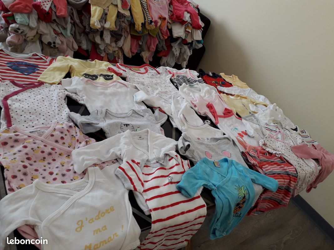 Bodys et babygros de 0 à 12 mois (image 1)
