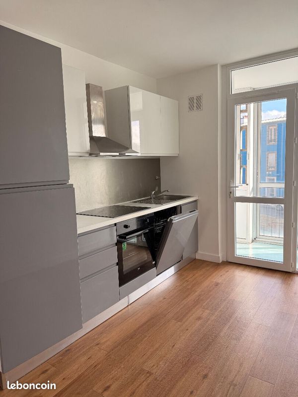 Appartement 6 pièces 100 m² · à Brest · 100 m² · 170 000 €