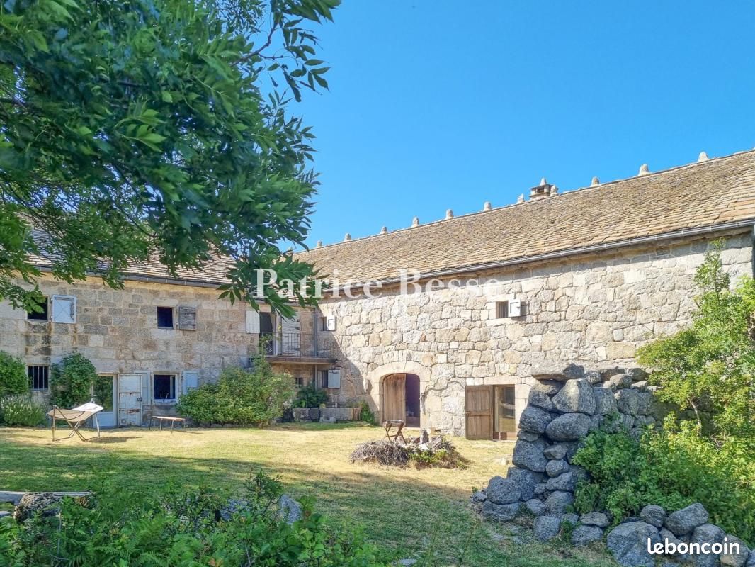 Maison 5 pièces 306 m² · à Pont de Montvert - Sud Mont Lozère · 306 m² · 830 000 €