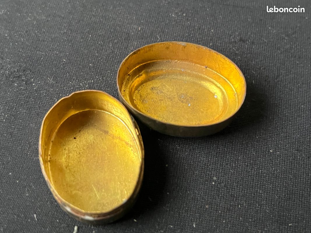 Pilulier Doré élégant Et Pratique - Parfait Pour Vos Médicaments
