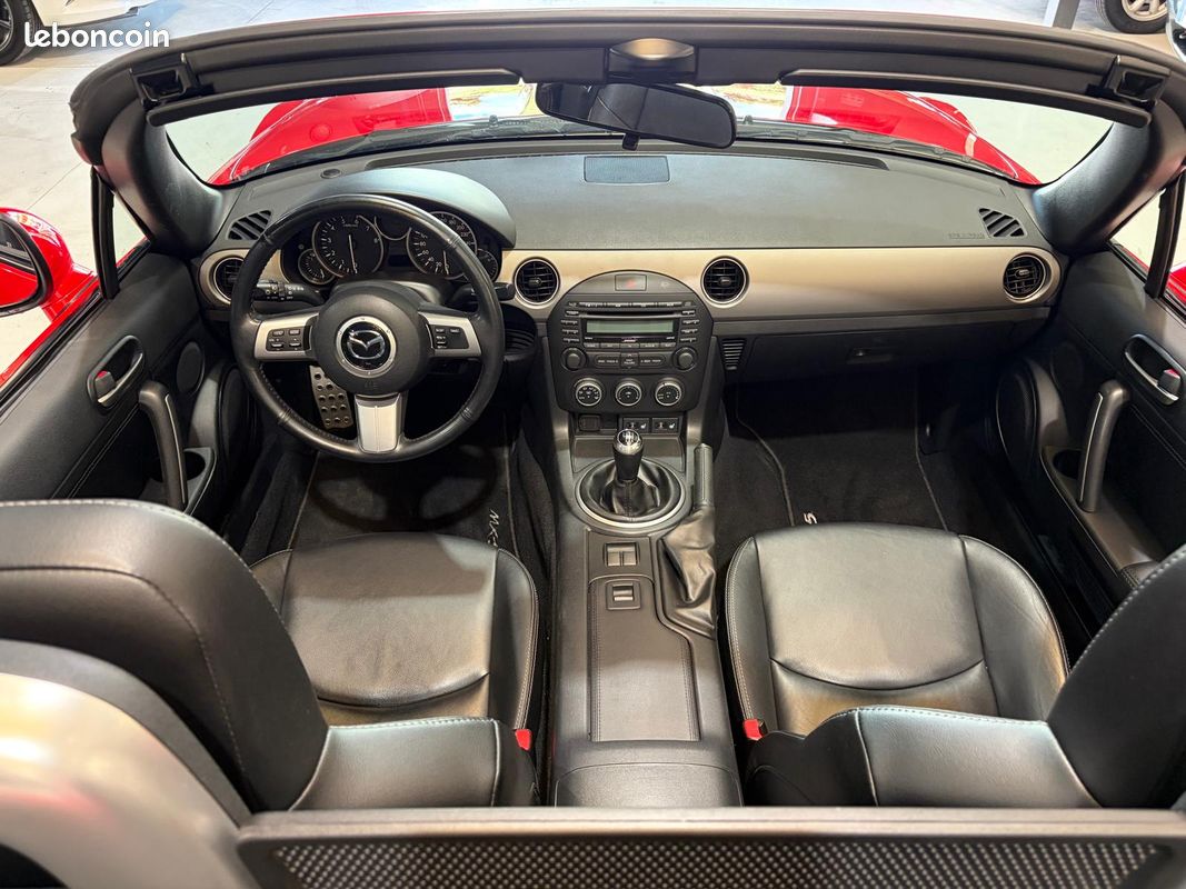 Mazda Mx-5 NCFL PERFROMANCE BVM6 2.0l mzr 160 CV / +JANTES 17 ORIGINE / 2eme MAIN / 70000 KM / BILSTEIN / BOSE / ENTRETIEN COMPLET / TRES BEL ETAT (image 9)