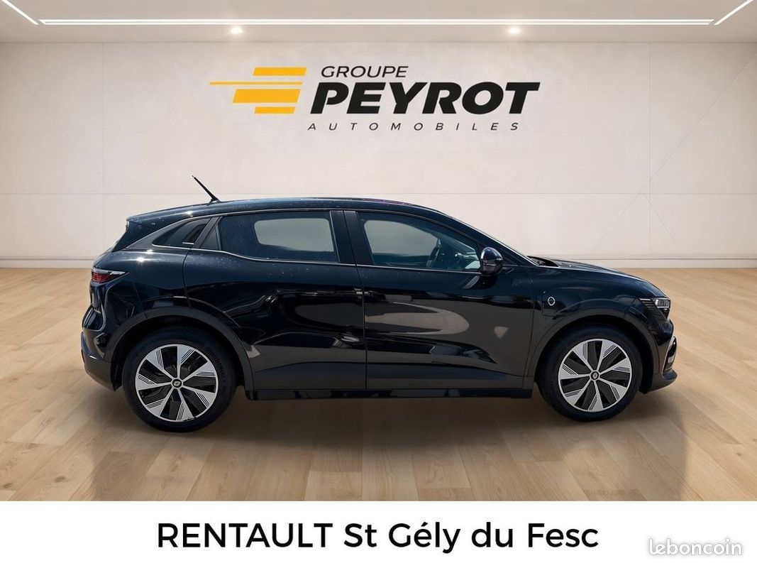 RENAULT Megane E-Tech EV60 130ch super charge Evolution ER (image 8)