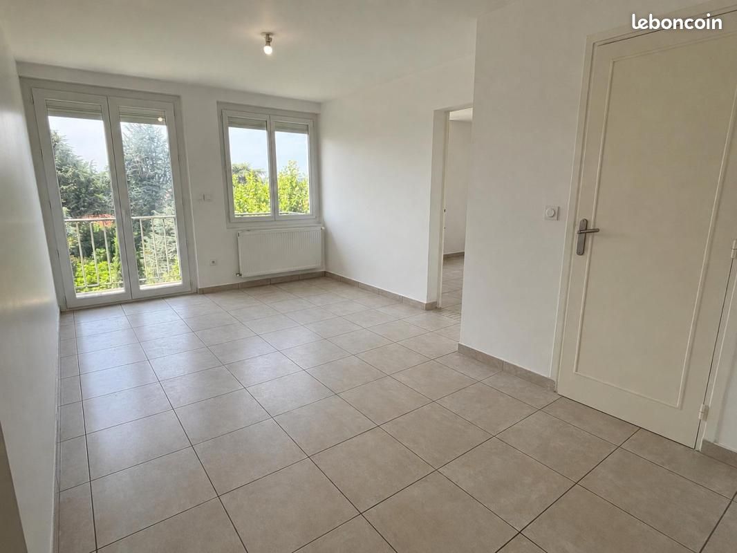 Appartement 4 pièces 68 m² · à Romans-sur-Isère · 68 m² · 620 €