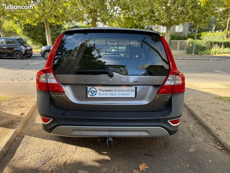 Volvo xc70 2.4 d5 185 summum - garantie 6 mois (image 4)