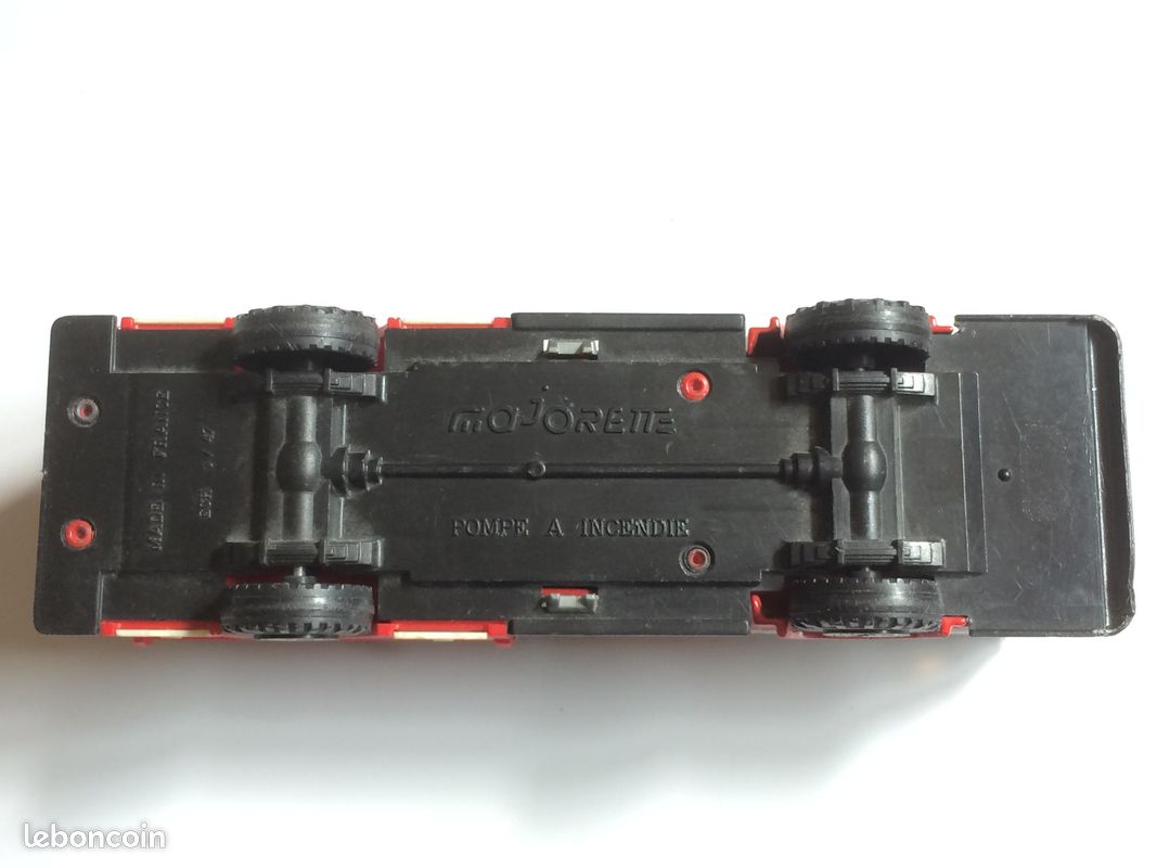 Camion De Pompiers Majorette Ancien - Pompe à Incendie échelle 1:47, Made In France