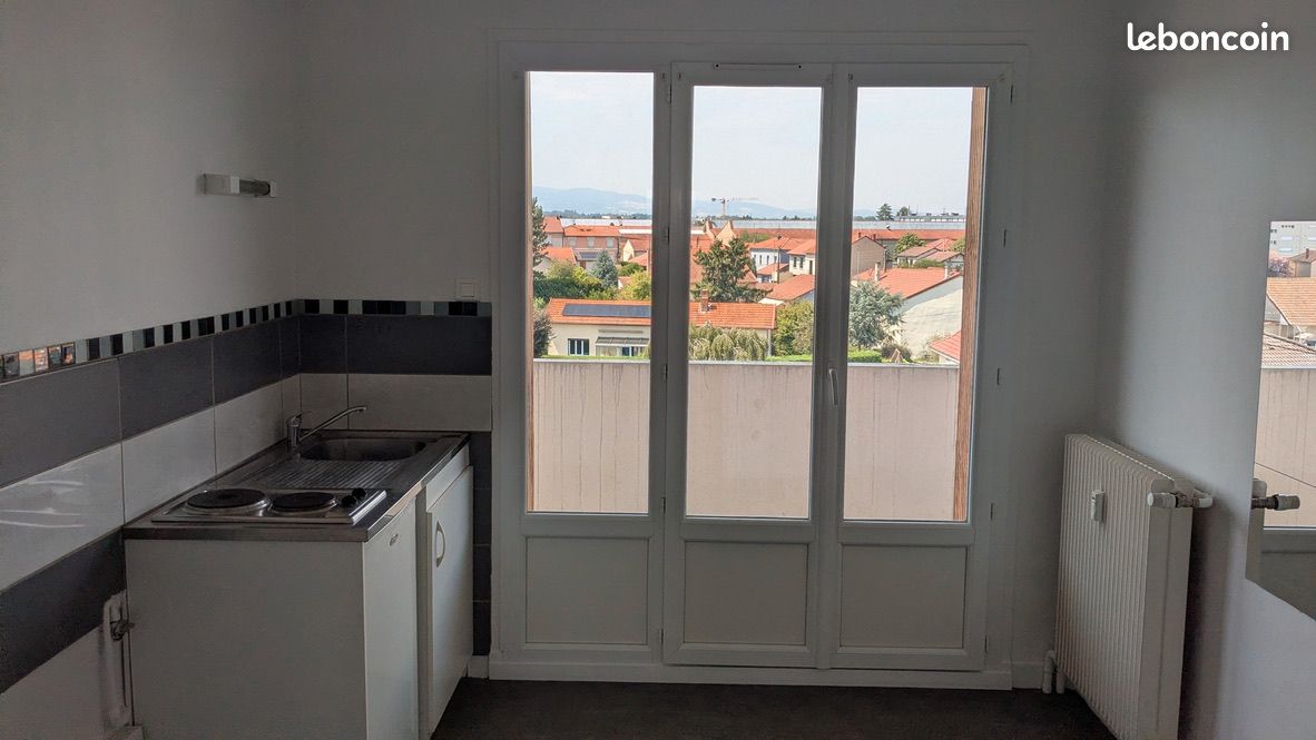 Appartement 2 pièces 59 m² · à Roanne · 59 m² · 650 €