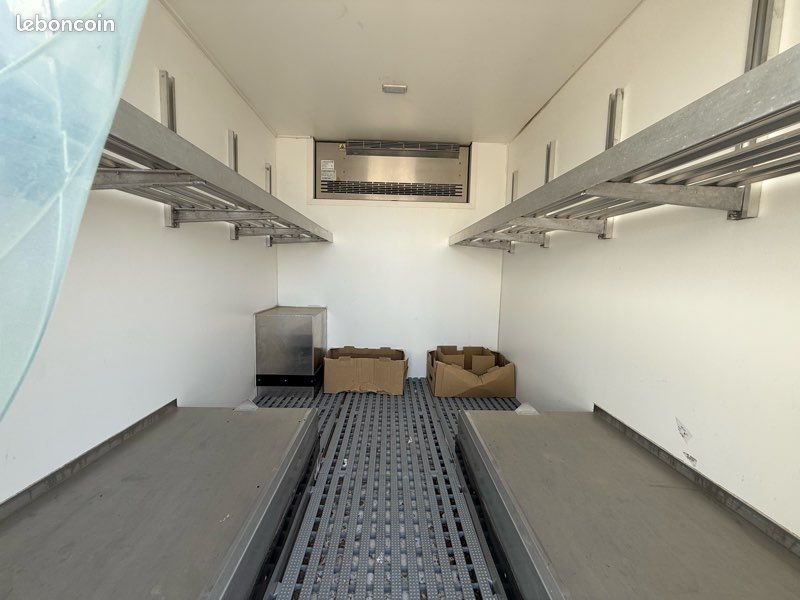 17490ht Renault trafic 2.0 145ch caisse frigorifique (image 6)