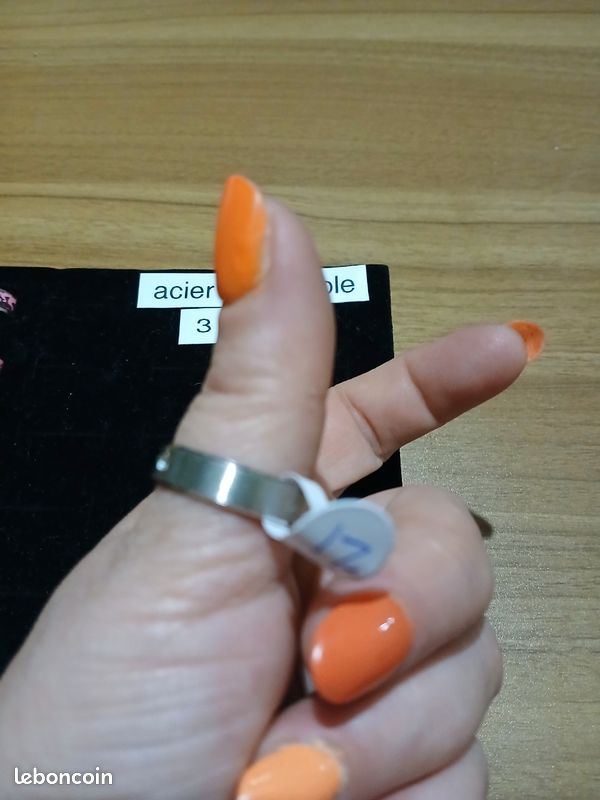 Bague en acier inoxydable neuf taille 21 (image 4)