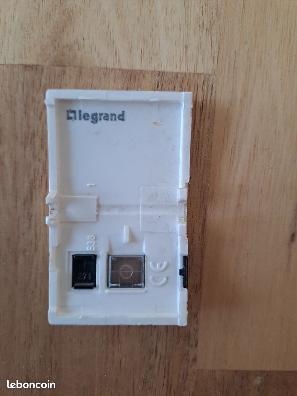 Interrupteur Doigt Pour Volet Roulant Legrand Sagane 85614 / 85000 Avec Plaque Blanche - Occasion