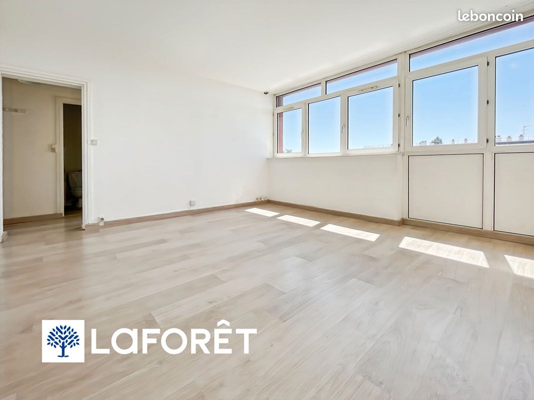 Appartement 2 pièces 38 m² · à Viry-Châtillon · 38 m² · 113 560 €