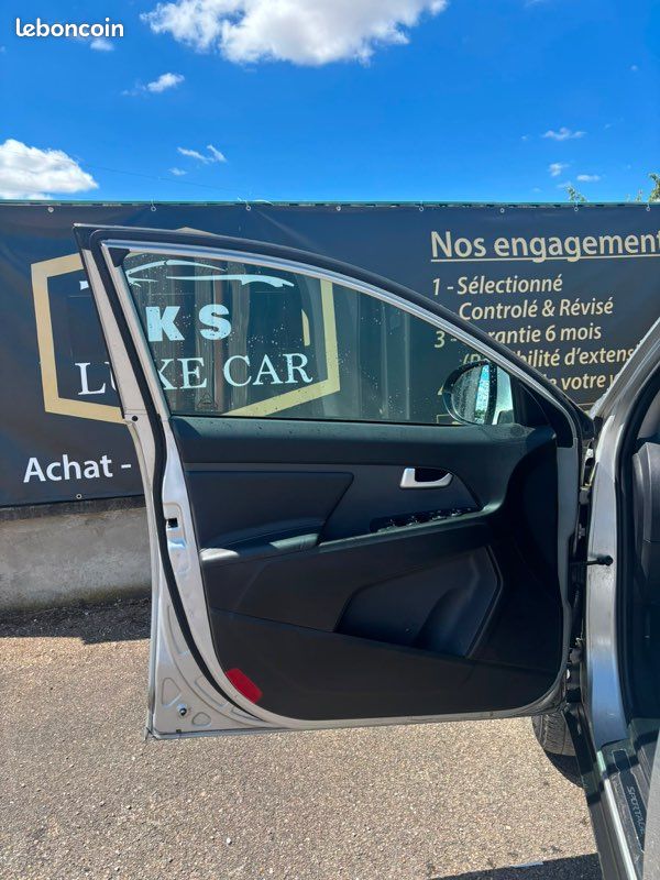 Kia Sportage 1.7 CRDi 2WD 116 Cv Sense 1 ères mains (image 11)