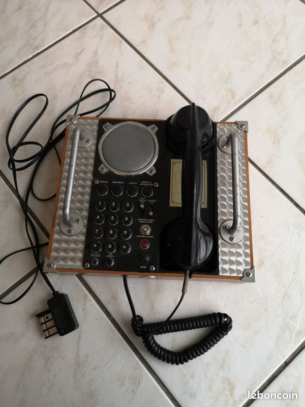 Téléphone ancien collection (image 1)