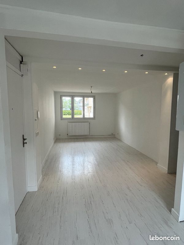 Appartement 3 pièces 52 m² · à Vénissieux · 52,1 m² · 140 000 €