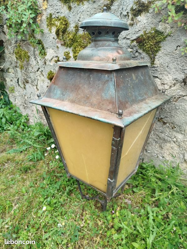 Lanterne Extérieure Cuivre ancienne sur Potence en Fonte - Livrable - Décoration