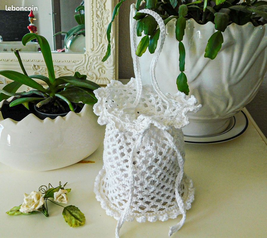 Bourse au crochet (image 1)