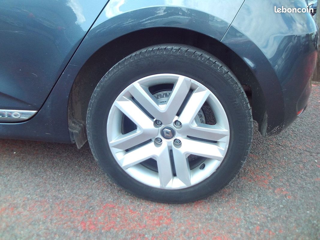 Renault CLIO V 1.5 BLUE DCI 100CH BUSINESS 5 PORTES BV6 (image 10)