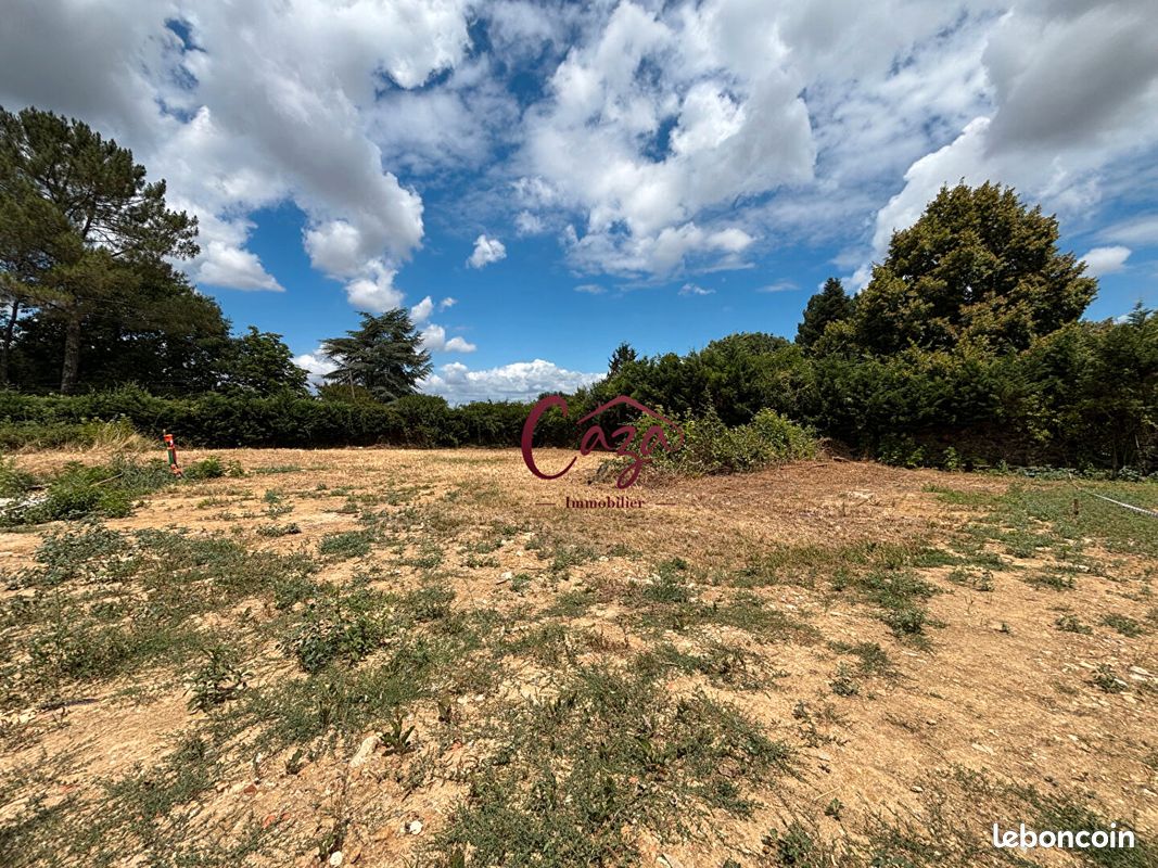 Terrain 820 m² · à Camarsac · 820 m² · 129 000 €