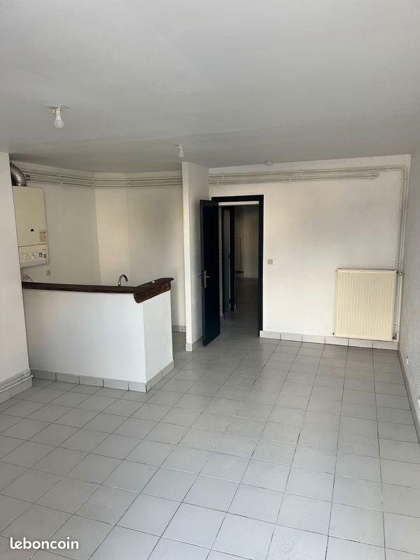 Appartement 2 pièces 49 m² · à Montluçon · 49 m² · 460 €/mois
