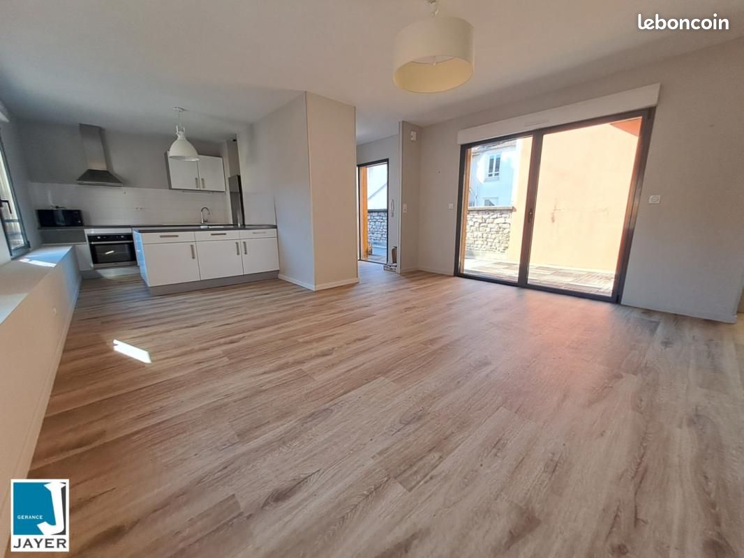 Appartement 3 pièces 72 m² · à Chalon-sur-Saône · 72 m² · 899 €/mois