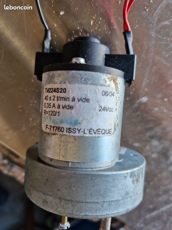 Moteur 24v cc avec réducteur (image 3)