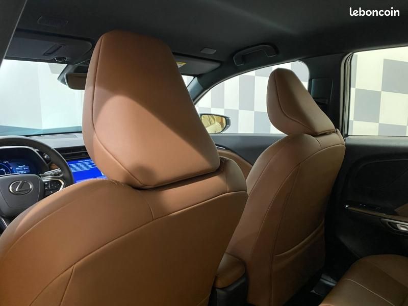 Lexus LBX 1.5 136ch Relax 2WD (image 5)