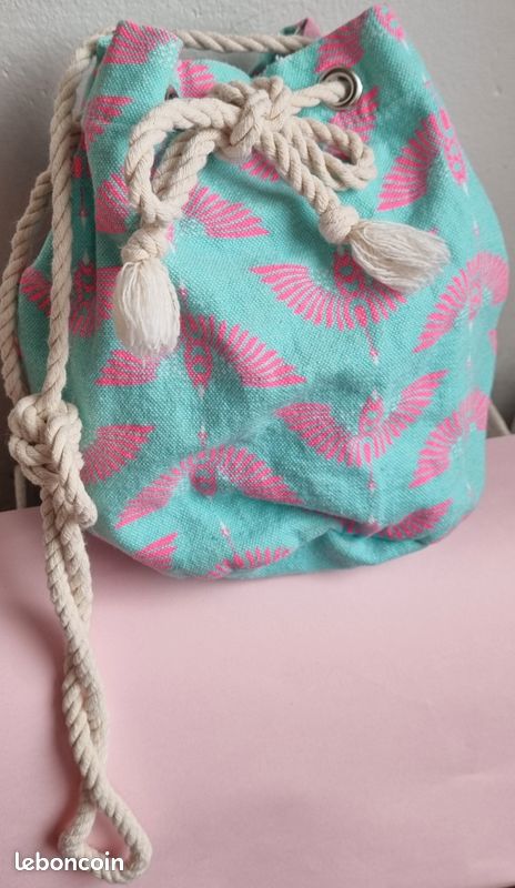 Sac bandoulière coton, HIPANEMA Format Prix achat 15,00