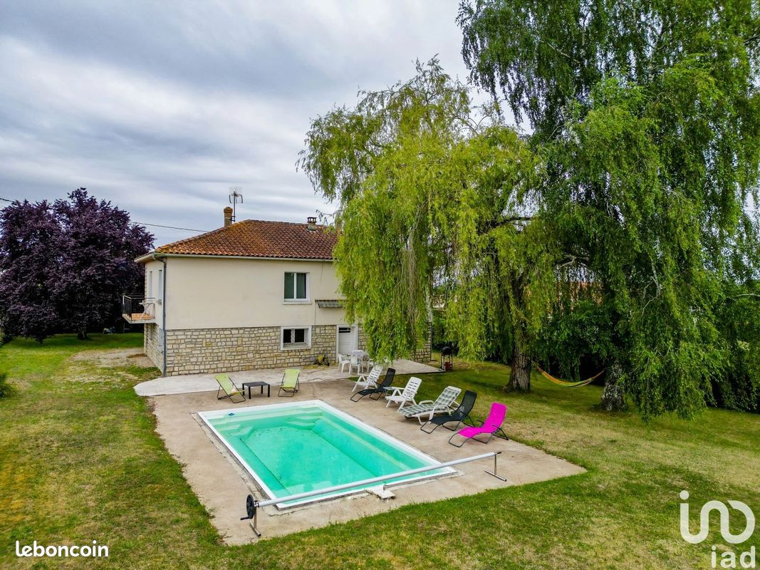 Maison 5 pièces 100 m² - Rivières 16110 (image principale 10)