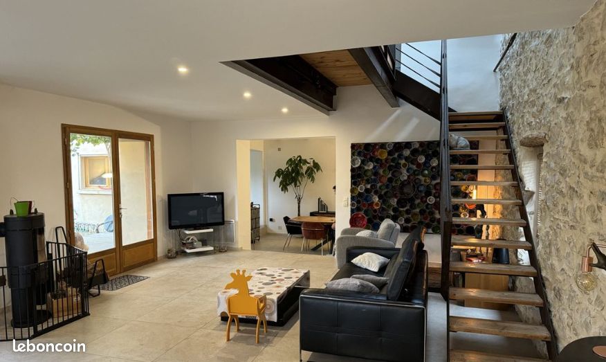 Maison 6 pièces 187 m² · à Montséret · 187 m² · 295 000 €