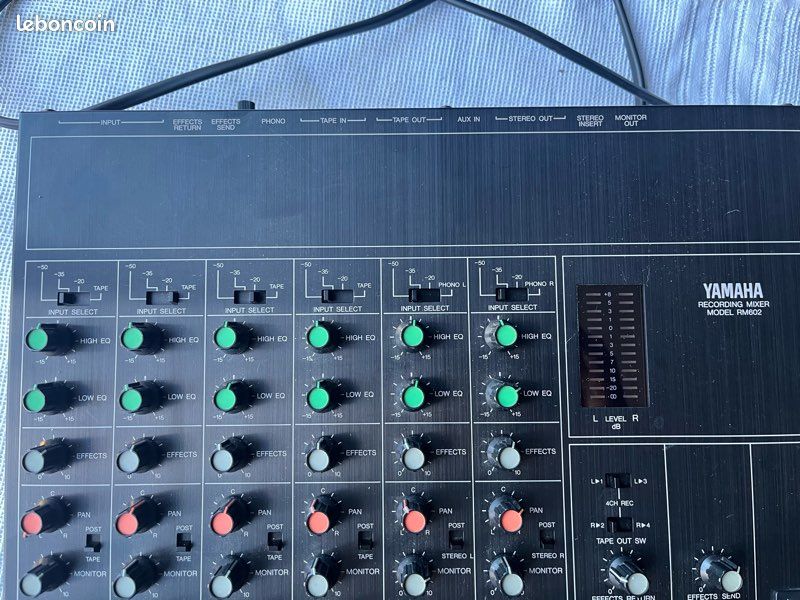 Table de mixage Yamaha RM602 vintage 6 voies (image 5)