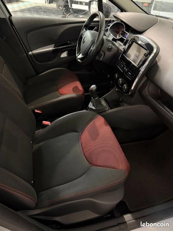 Renault Clio 1.5 DCI 90 ENERGY EXPRESSION GARANTIE 1 AN (image 9)