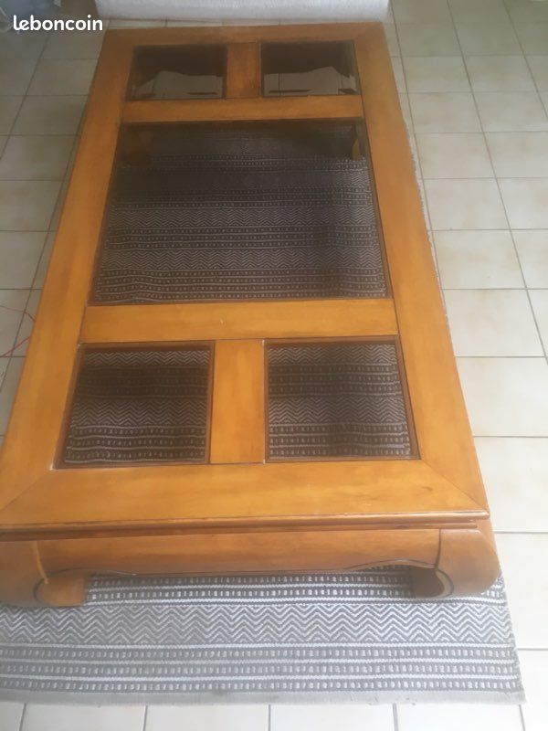 Table basse en bois et verre (image 1)