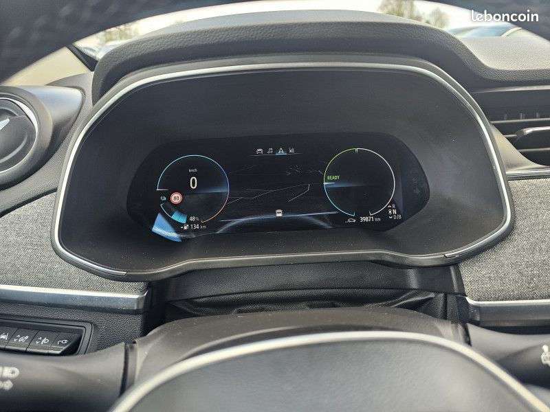 Renault ZOE INTENS CHARGE NORMALE R110 (image 17)
