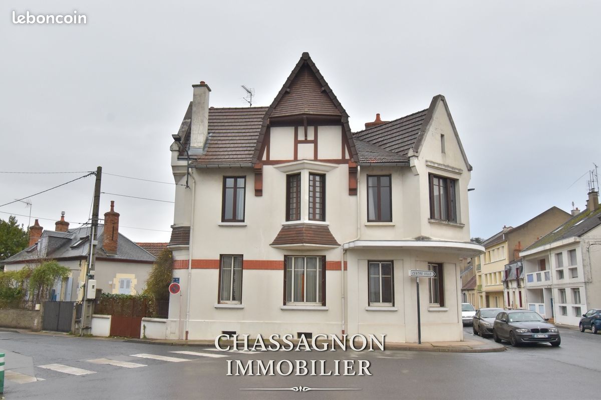 Maison 7 pièces 151 m² · à Moulins · 151 m² · 147 000 €