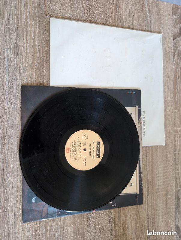 Vinyle 33T The Undertones Positive Touch 1981 (image 3)
