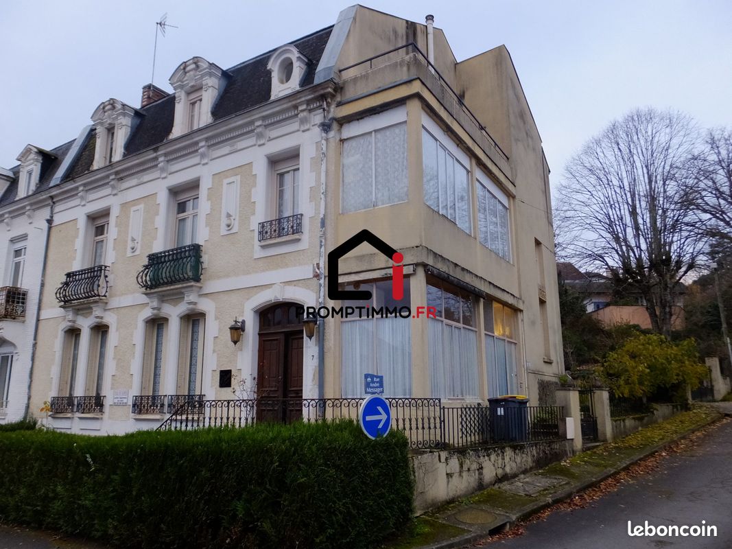 Immeuble 331 m² · à Néris-les-Bains · 331 m² · 285 000 €
