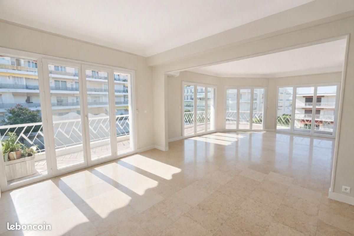 Appartement 1 pièce 74 m² · à Nice · 74 m² · 2 000 €