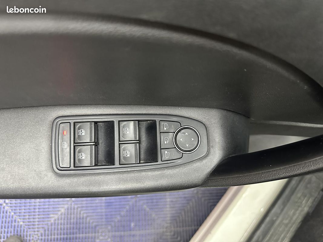 Renault captur 1.5 bluedci 95 business (image 16)