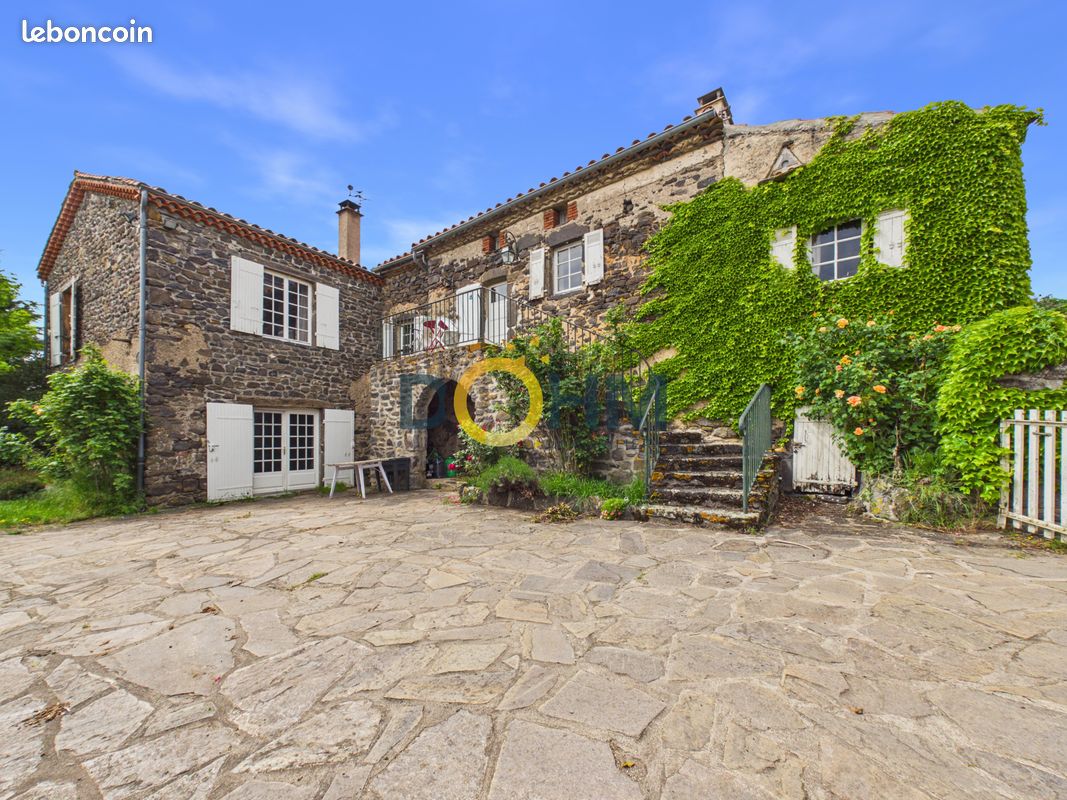 Maison 6 pièces 108 m² · à Massiac · 108 m² · 145 800 €