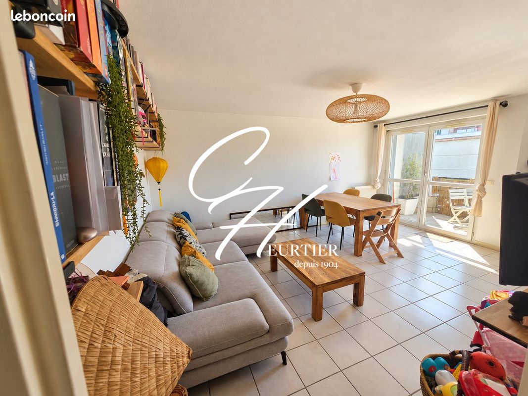 Appartement 3 pièces 64 m² · à Grenoble · 64 m² · 185 000 €