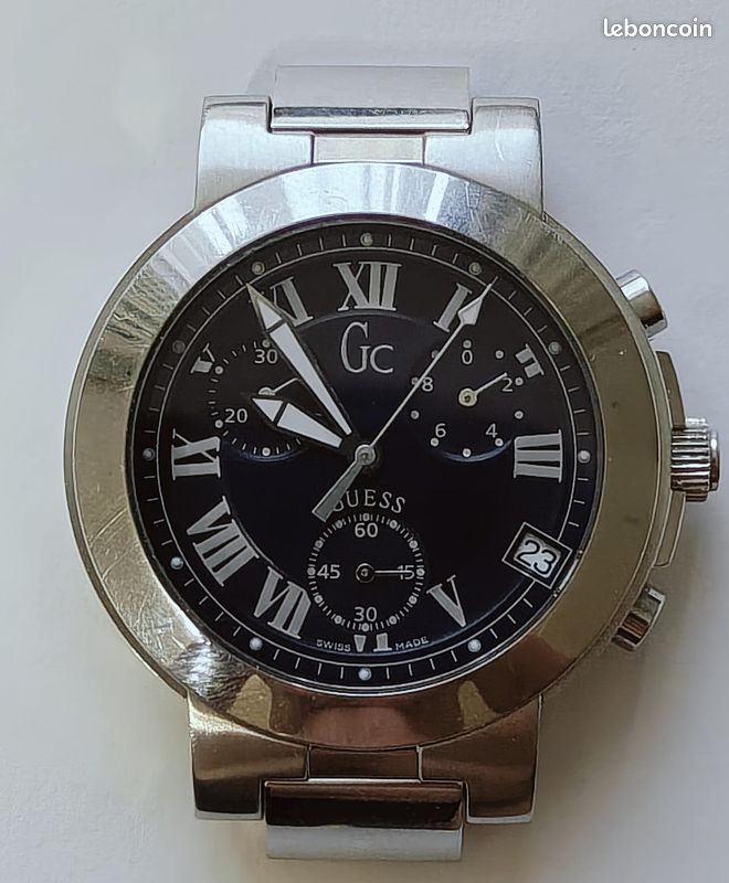 Montre Guess Collection GC13500 Chronographe Swiss Made – Sans bracelet (image 1)
