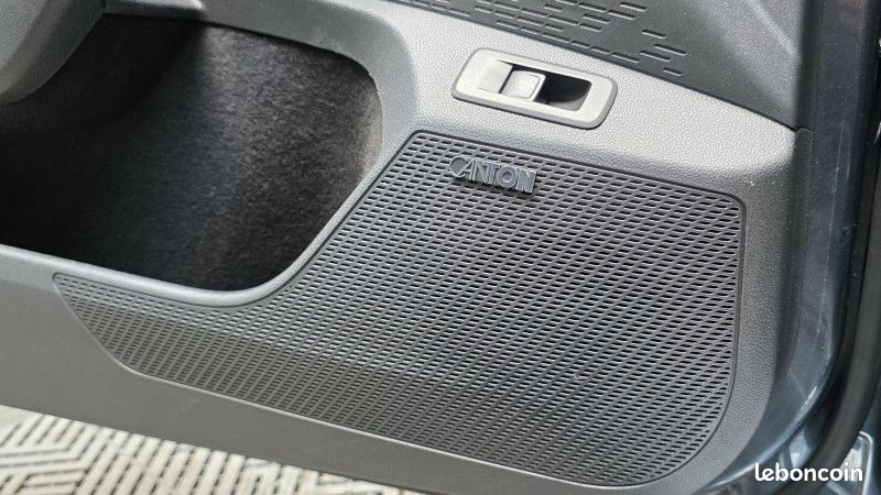 Skoda OCTAVIA COMBI 2.0 TDI 200CH RS DSG7 (image 20)